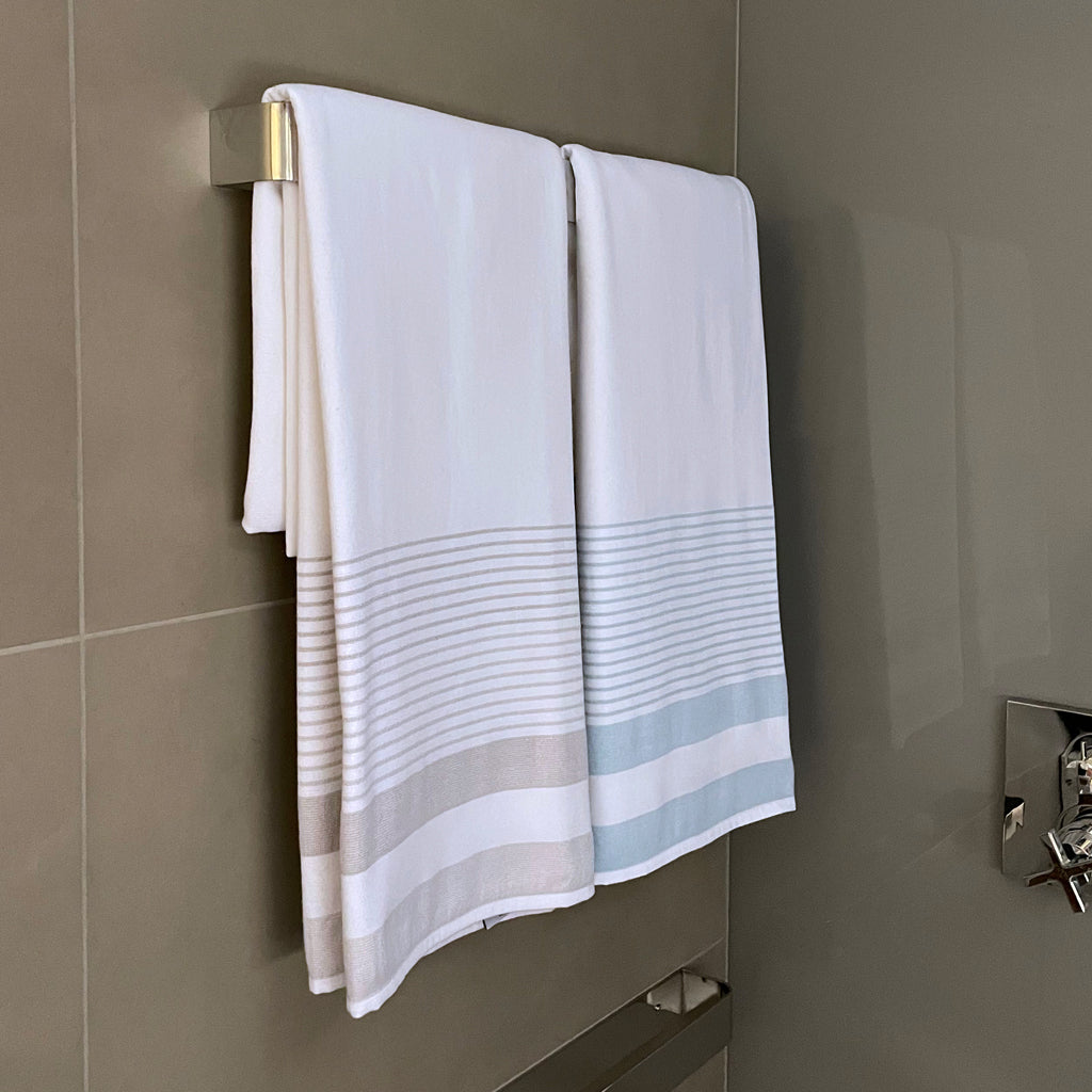 Serviette Peshtemal en coton turc à rayures blanches et bleu sarcelle