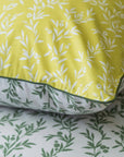 Parure de lit en pure percale avec housse de couette à petites fleurs vert olive et jaune (UE)