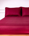 Drap plat une pièce en satin de coton 100 % rayé bordeaux