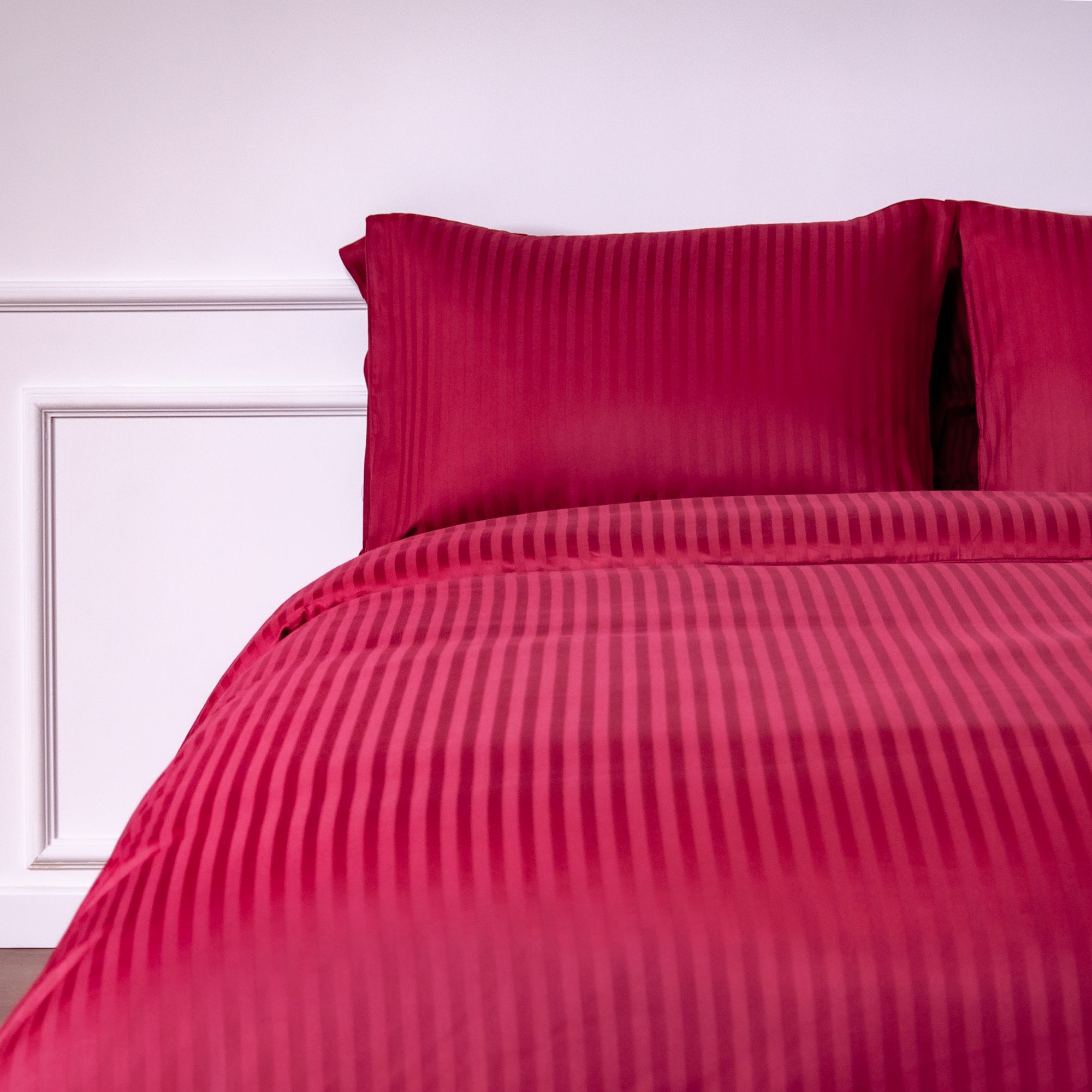 Housse de couette une pièce en satin de coton 100 % rayé bordeaux