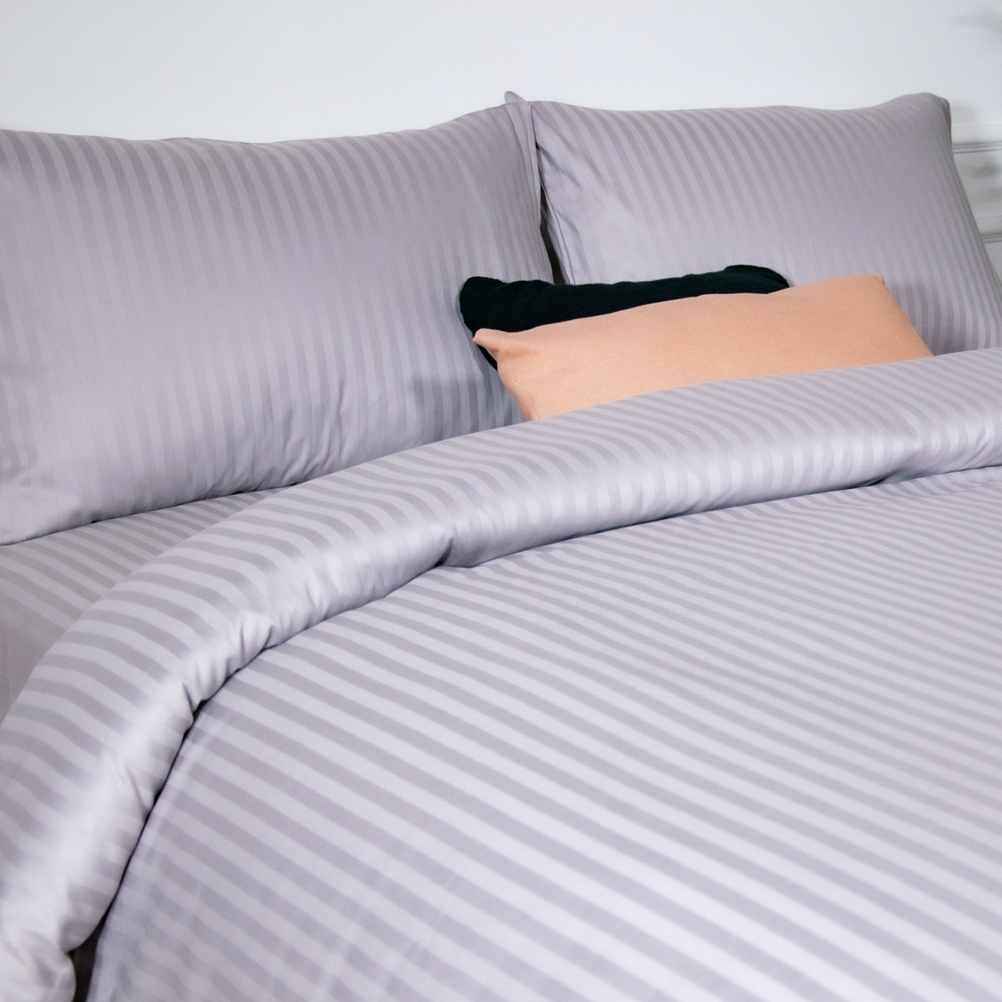 Housse de couette une pièce en satin de coton 100 % rayé gris