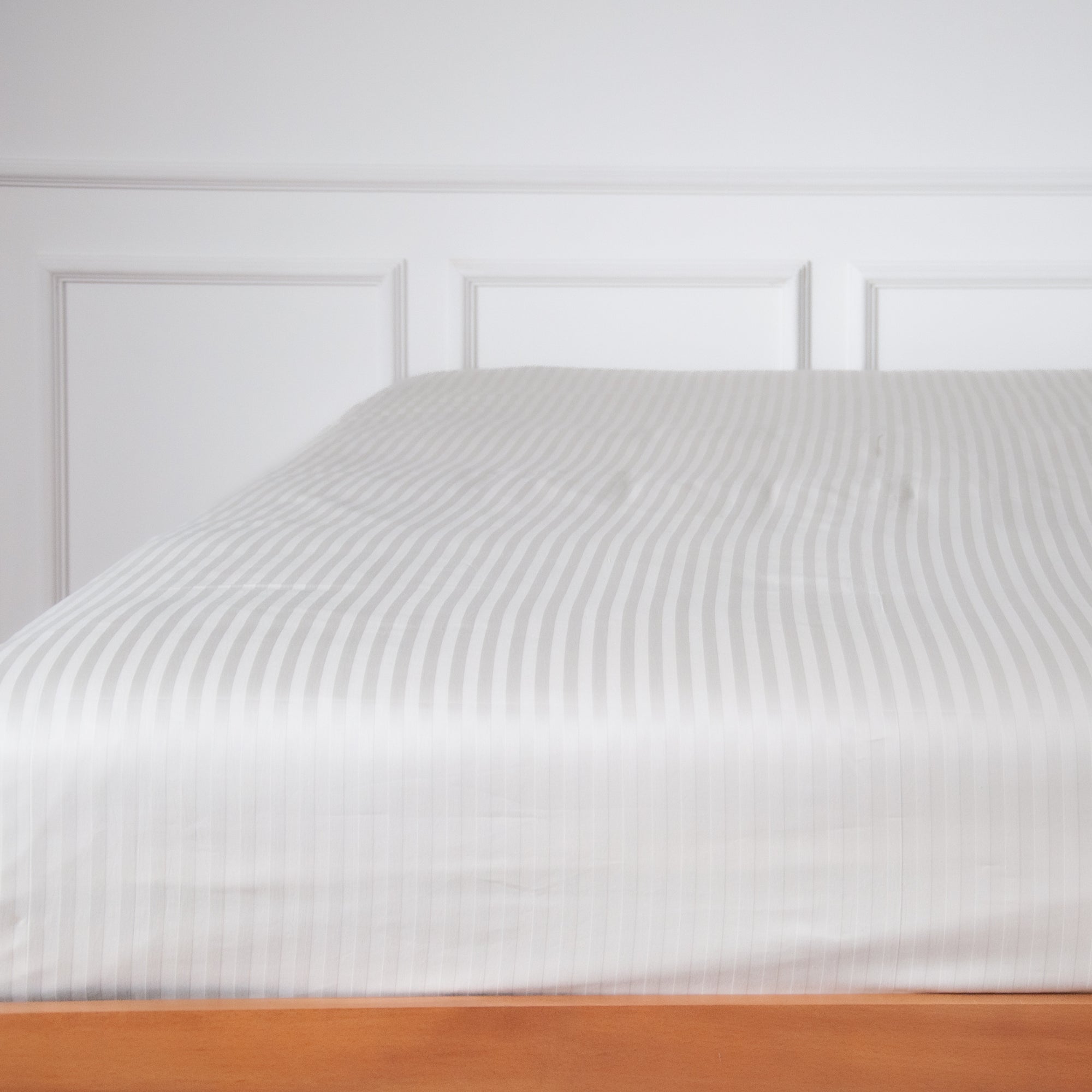 One Piece Pearl White Striped 100% Cotton Sateen Flat Sheet