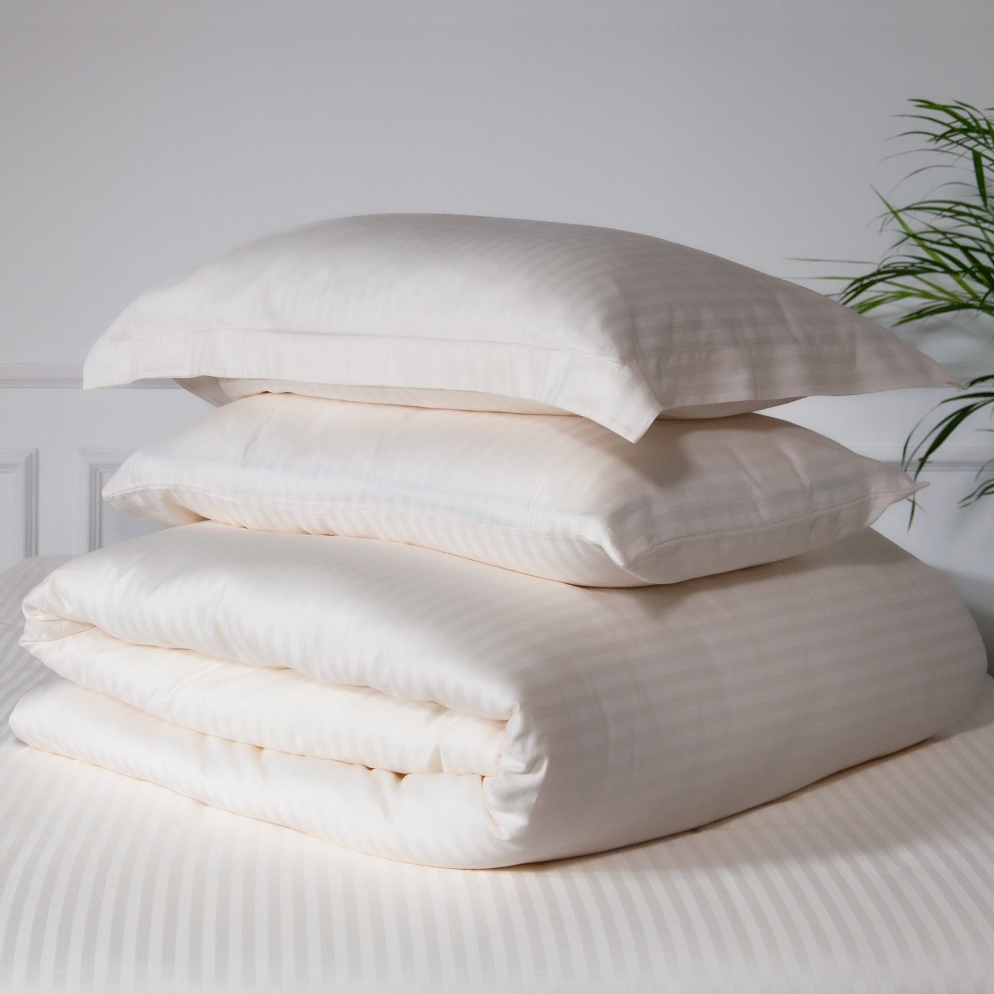 Housse de couette une pièce en satin de coton 100 % rayé blanc perle