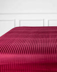 Drap plat une pièce en satin de coton 100 % rayé bordeaux