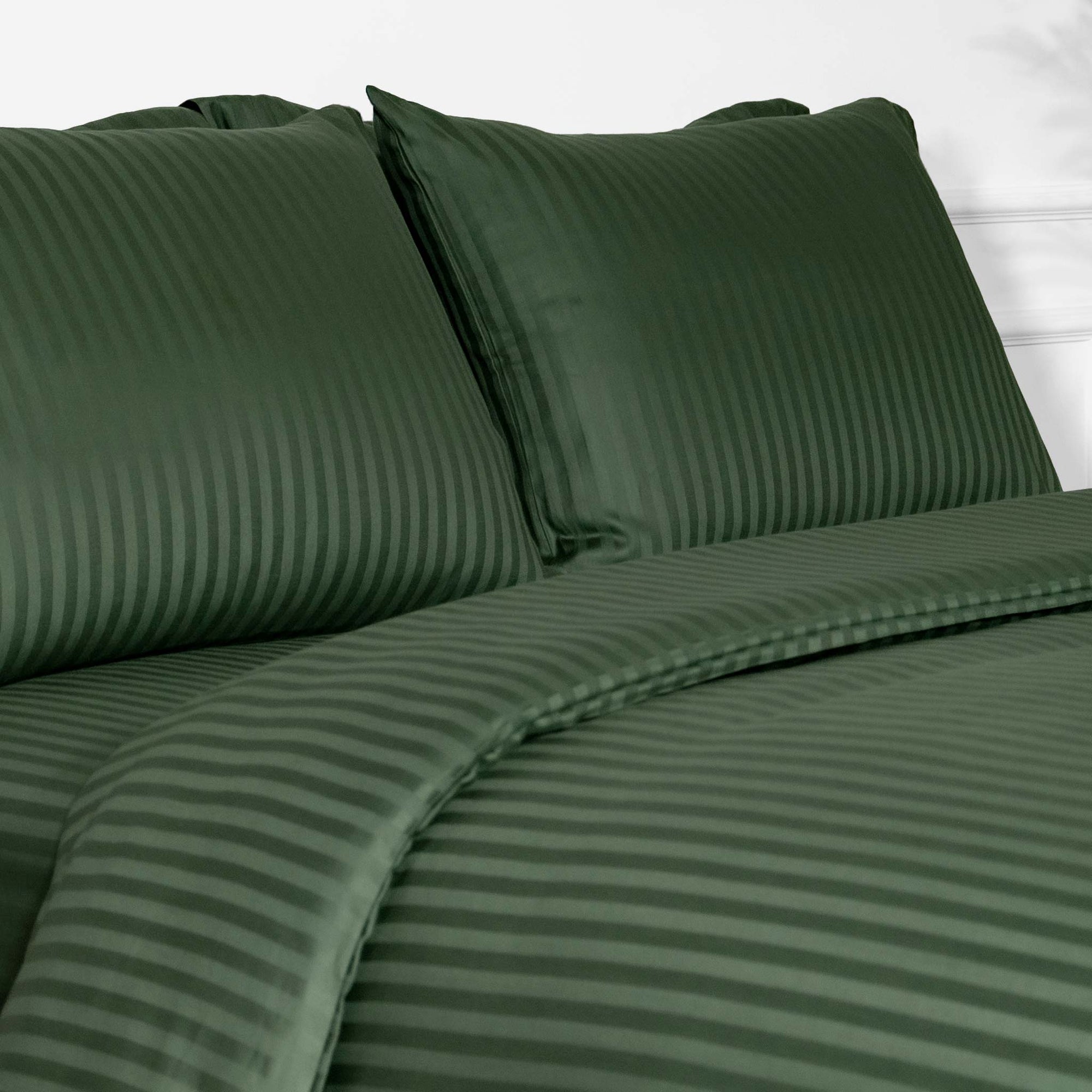 One Piece Green Striped 100% Cotton Sateen Duvet Cover