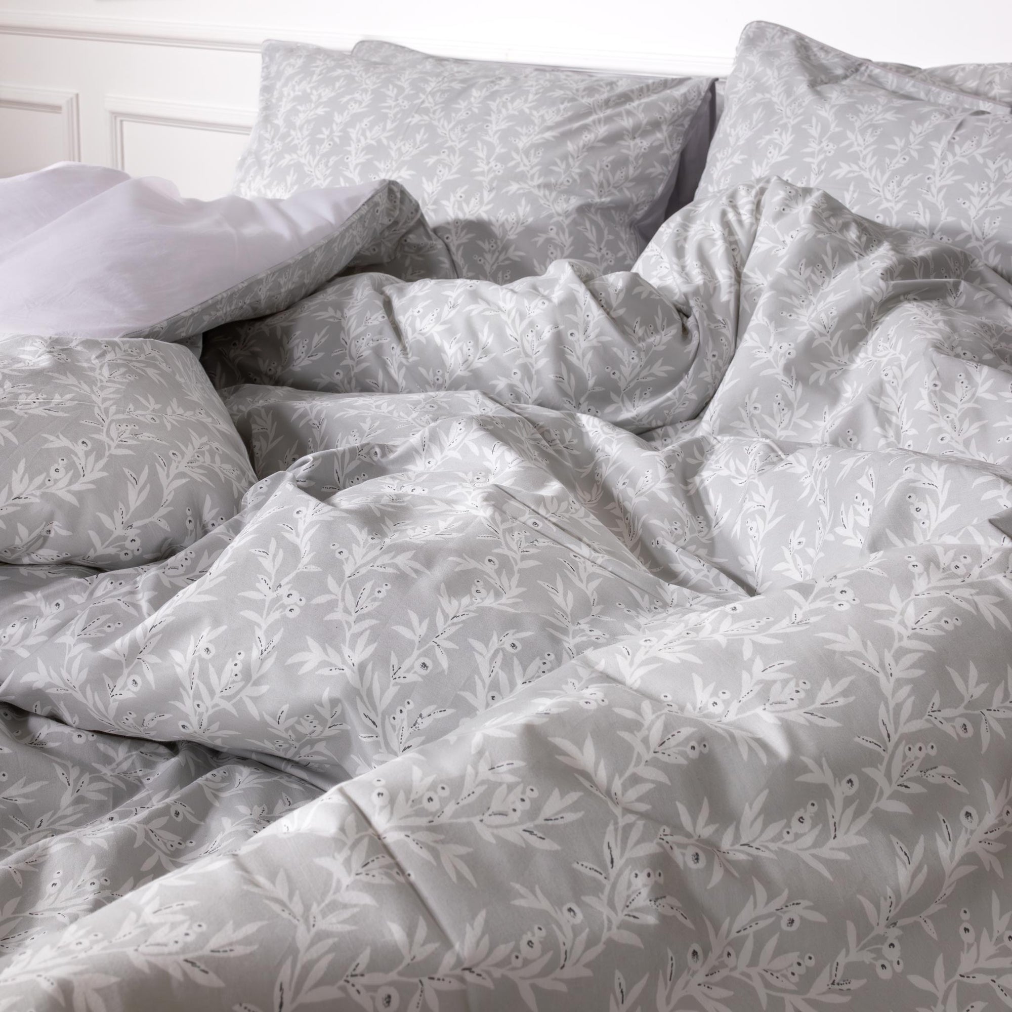 Parure de lit en pure percale, ensemble de housse de couette à petites fleurs grises et blanches