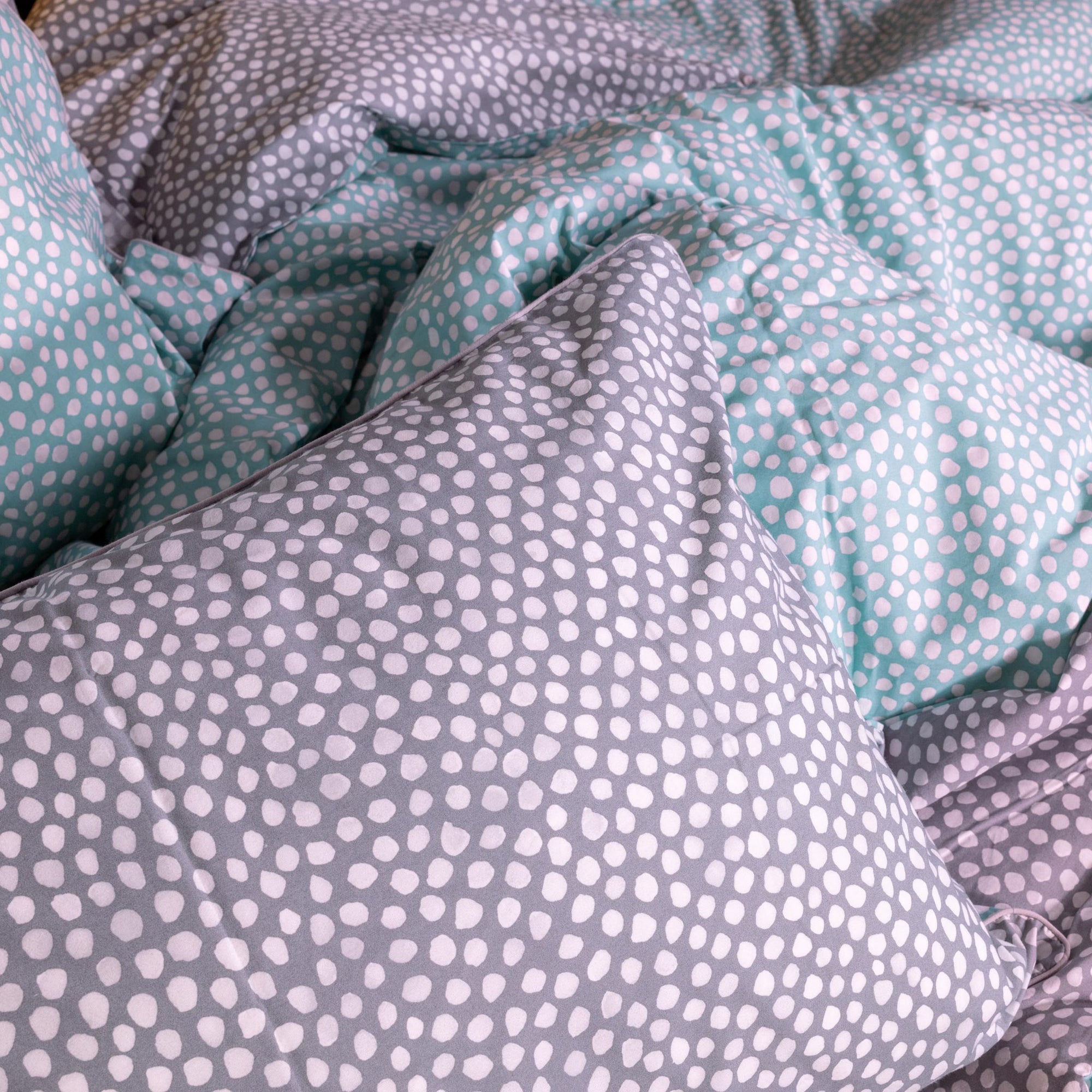 White Spots Blue & Grey Spotty Polka Dots Bedding Duvet Cover Set