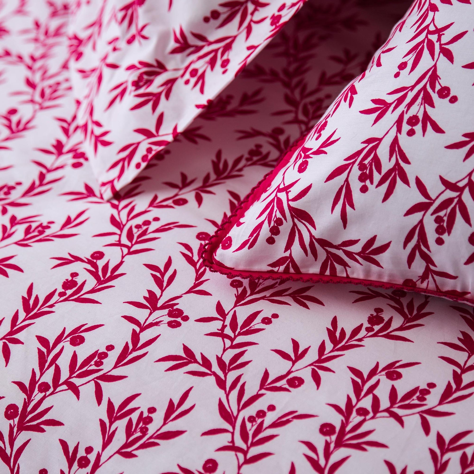 Parure de lit en pure percale - Parure de lit à motif floral blanc et magenta (UE)