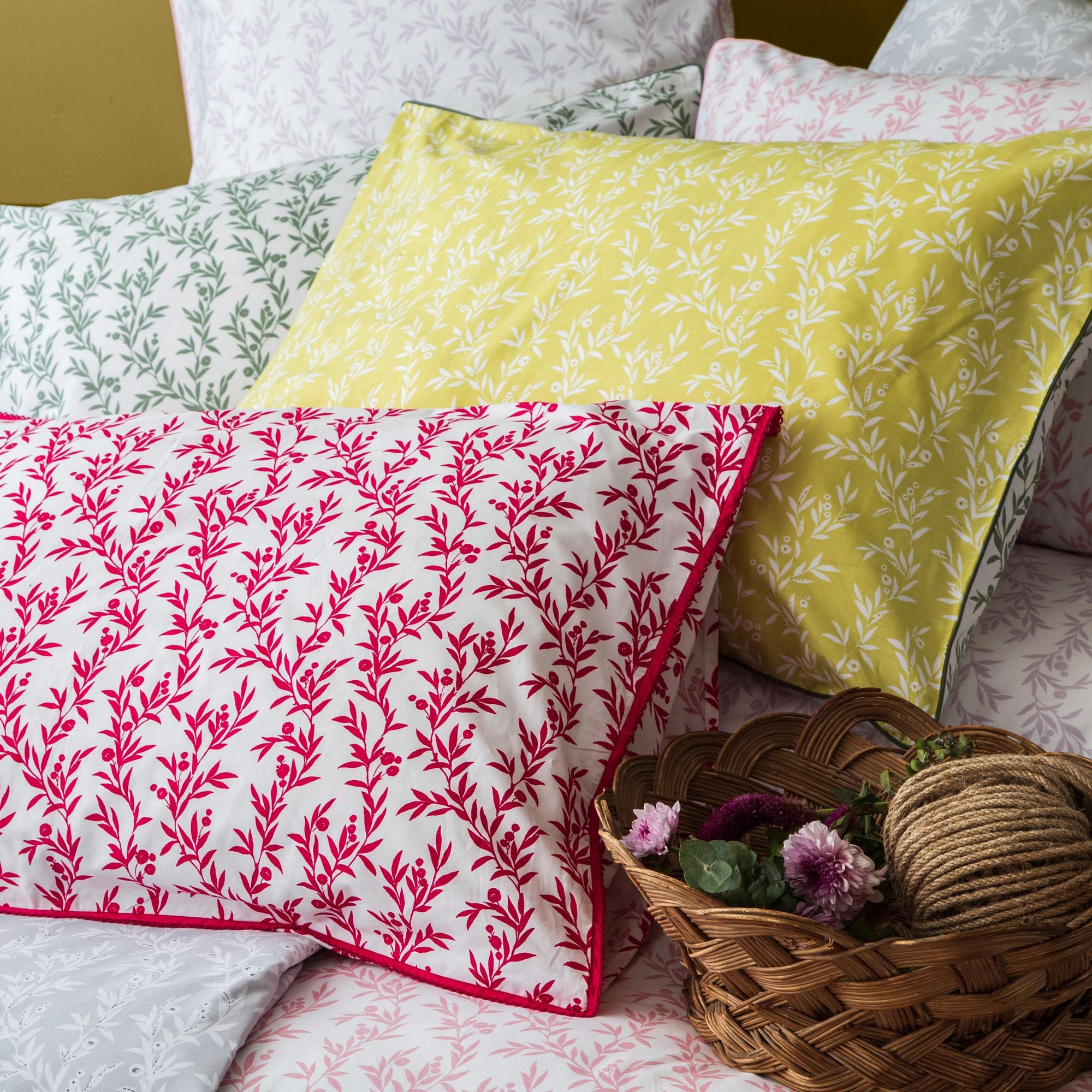 Parure de lit en pure percale - Parure de lit à motif floral blanc et magenta (UE)