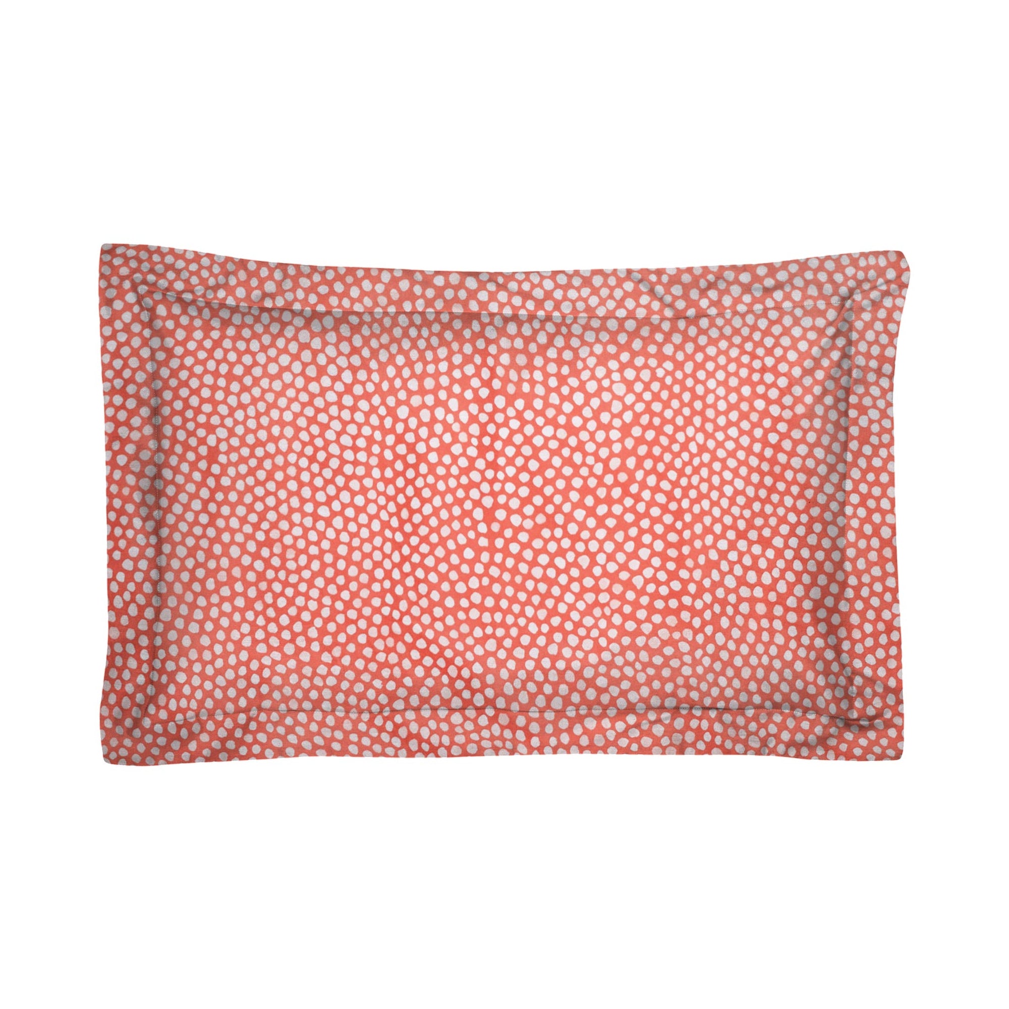 Ein Paar rosa korallenrot gepunktete Oxford-Kissenbezüge aus 100 % Perkal-Baumwolle, 200 TC