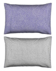 Ein Paar lila gepunktete Standard-Kissenbezüge aus 100 % Perkal-Baumwolle (200 TC).