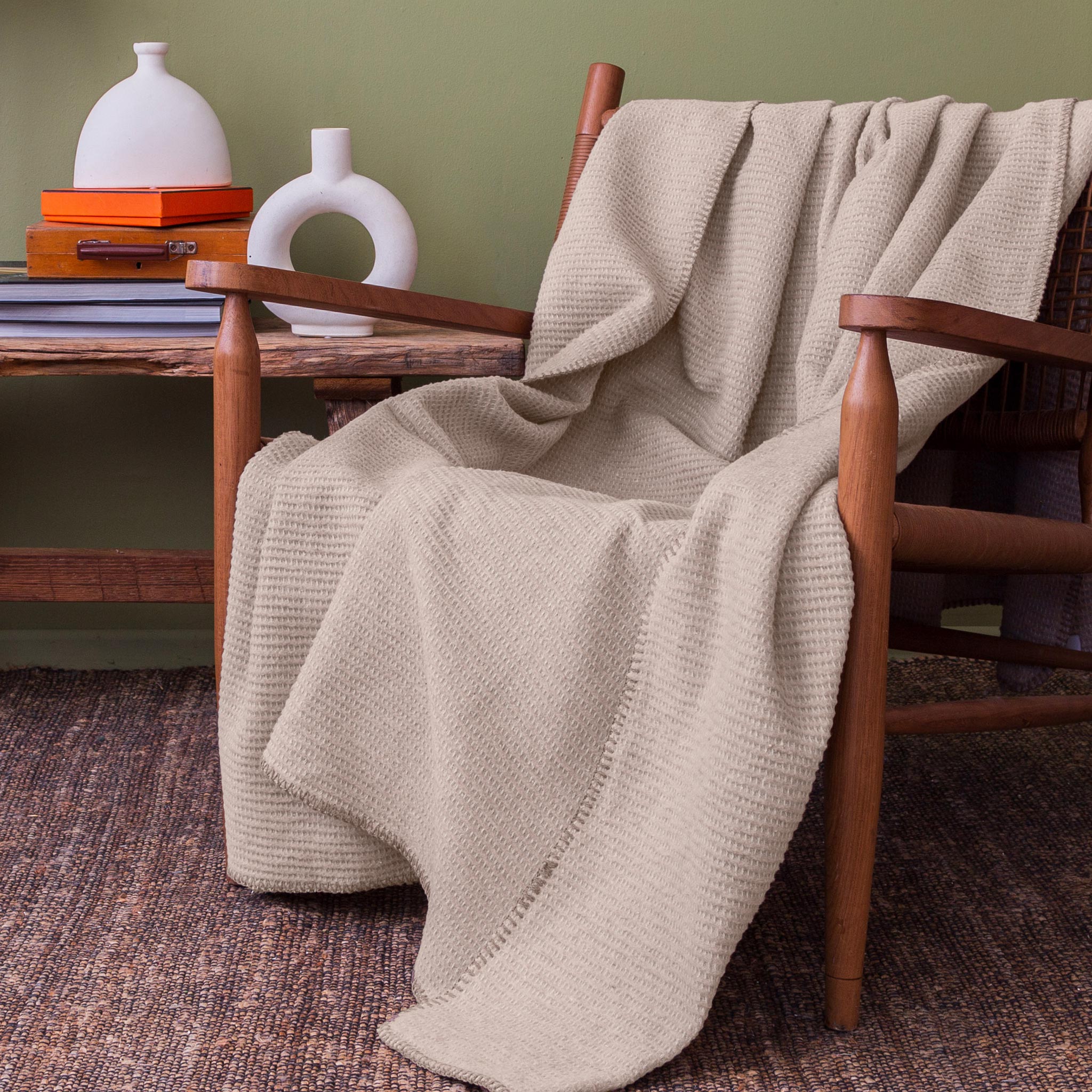 Recycled Light Brown Super Soft &amp; Warm Sofa Throw Blanket Bedspread