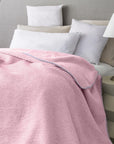 Recycelte rosafarbene, superweiche und warme Sofaüberwurf-Decke, Tagesdecke