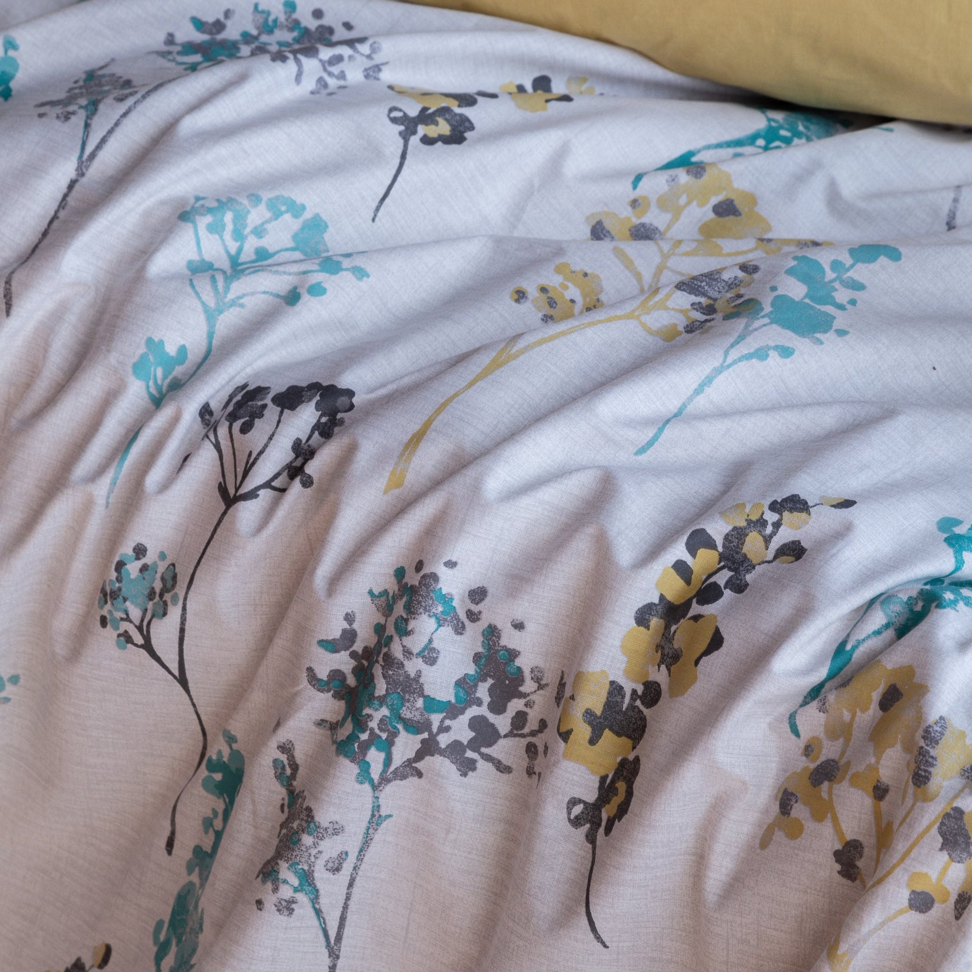 Provence-Bettbezug-Set aus Baumwolle mit Blumenmuster in Gelb und Blau